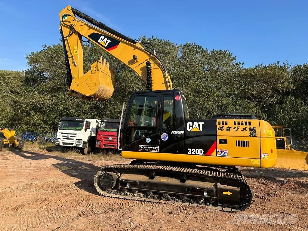CAT 320 D L Верижен екскаватор