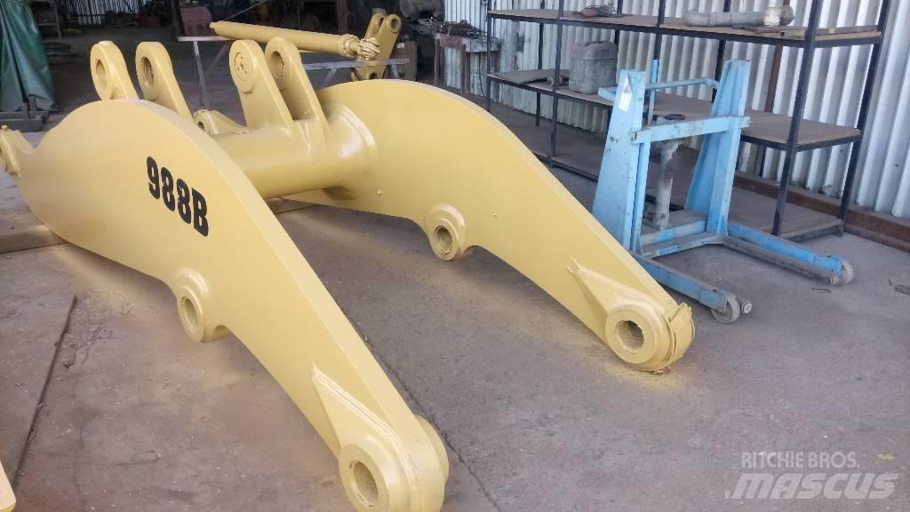 CAT 988 B Стрели и рамена
