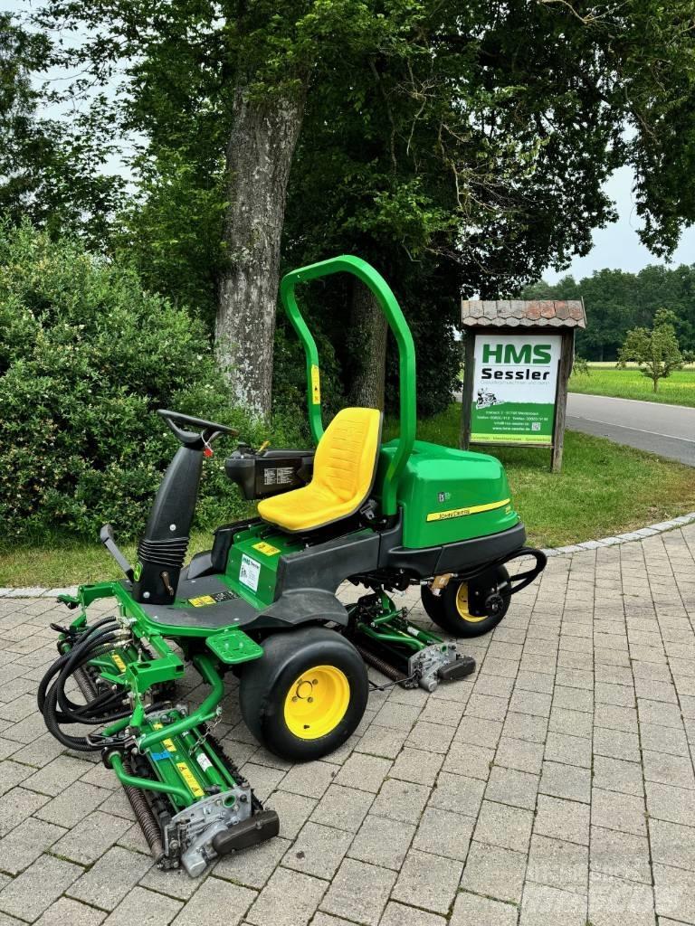 John Deere 2500 B Косачки за Greens