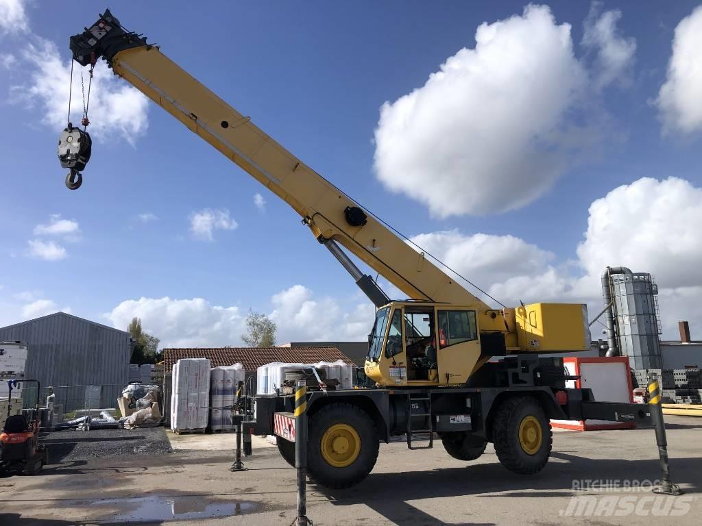 Grove RT 540 E Всъдеходни кранове