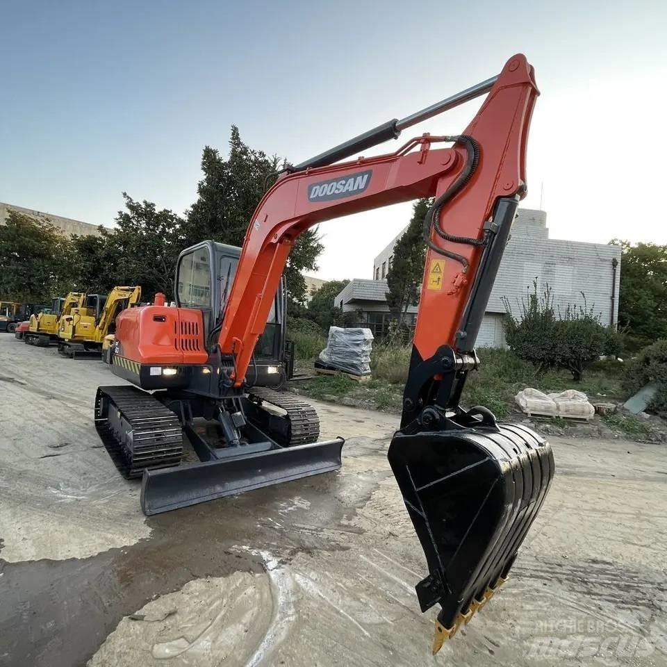 Doosan DX 60 Мини екскаватори < 7 т