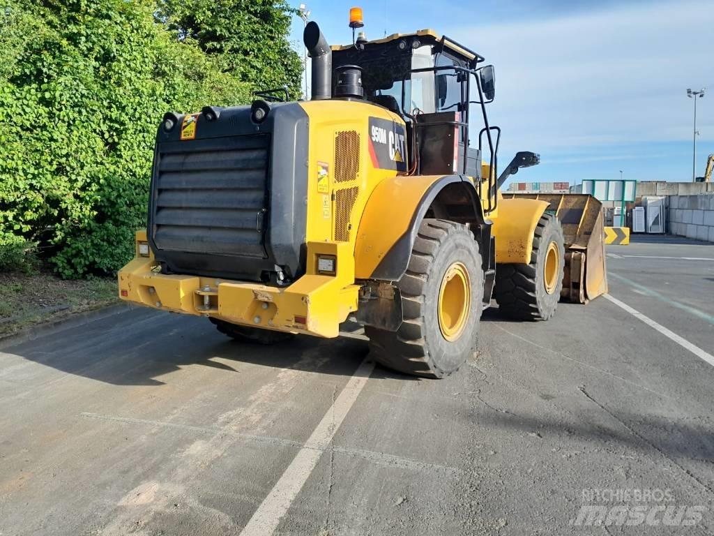 CAT 950 M Колесни товарачи