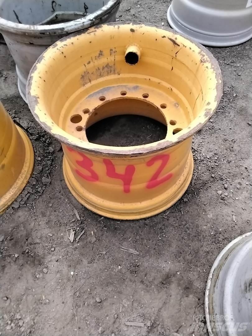 Rottne F12 20x26,5 Гуми