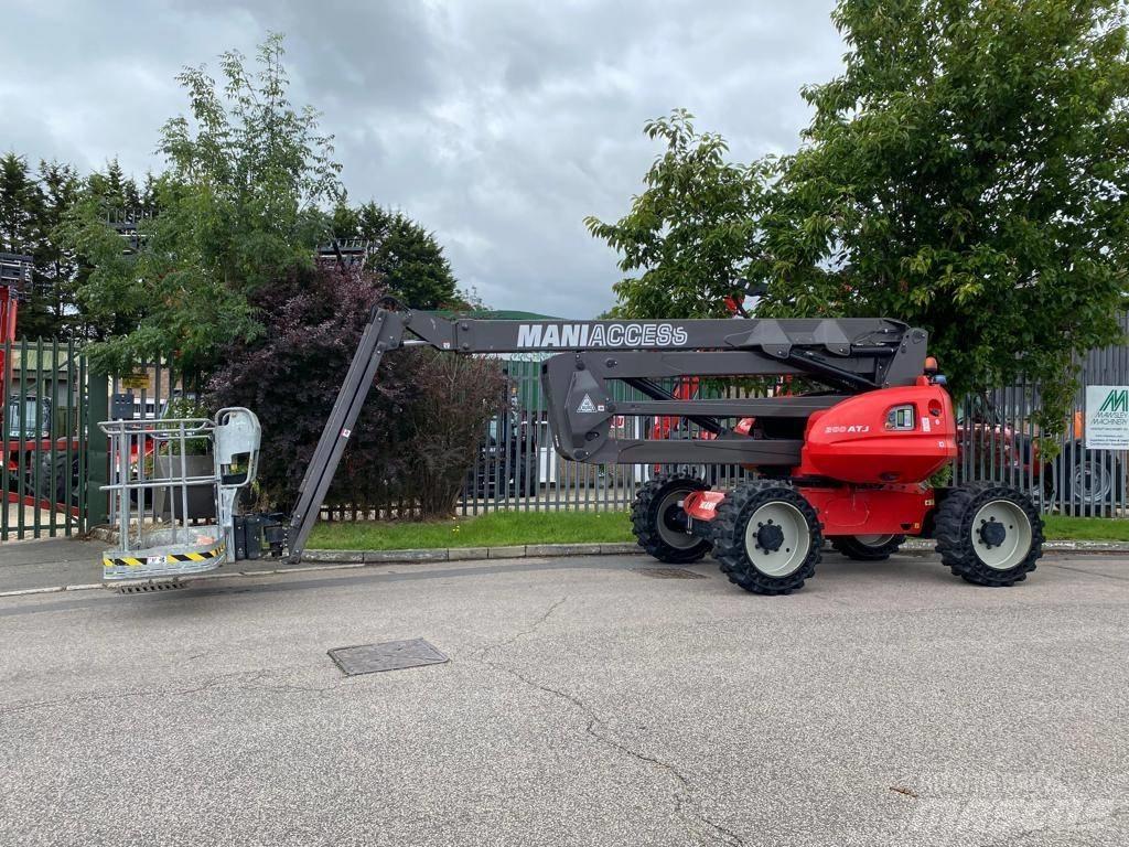 Manitou 200 ATJ Съчленени стрелови подемници