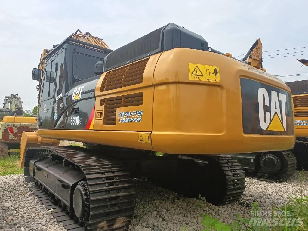 CAT 330D2L Средни екскаватори 7т - 12т