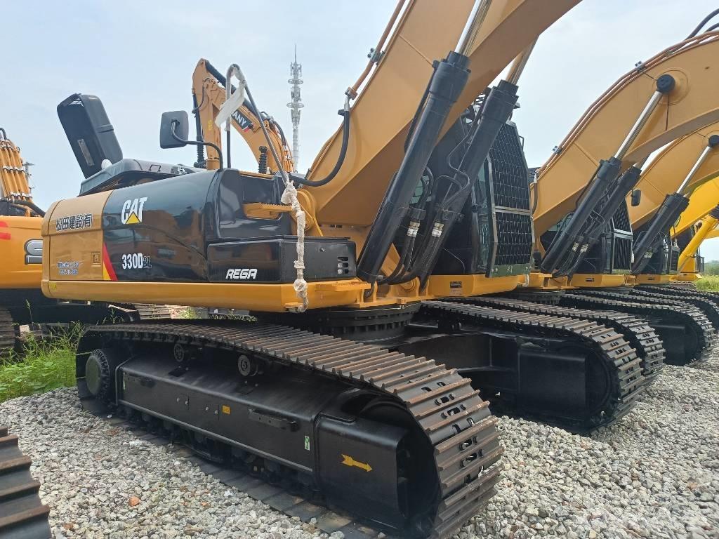 CAT 330D2L Средни екскаватори 7т - 12т
