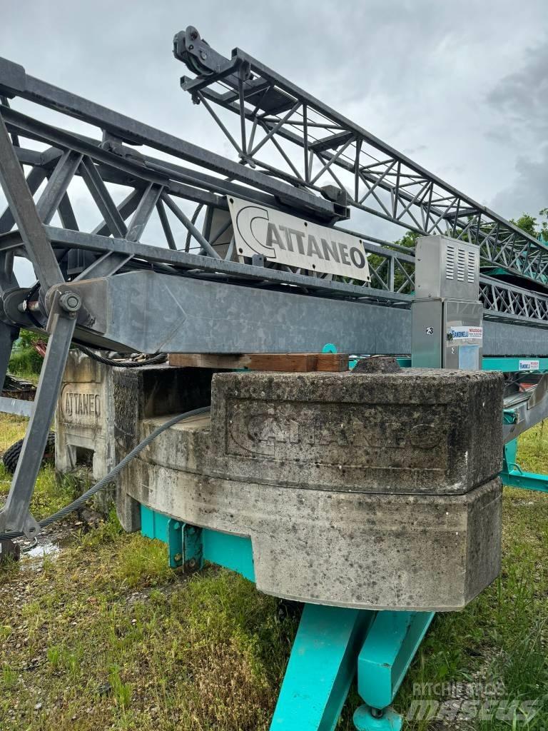 Cattaneo 61B Самоповдигащи кранове