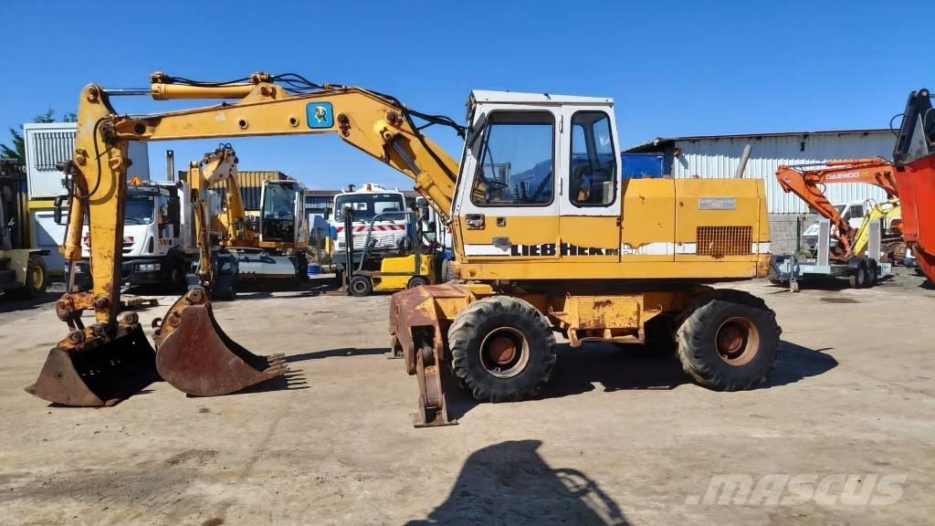 Liebherr A 902 Колесни екскаватори