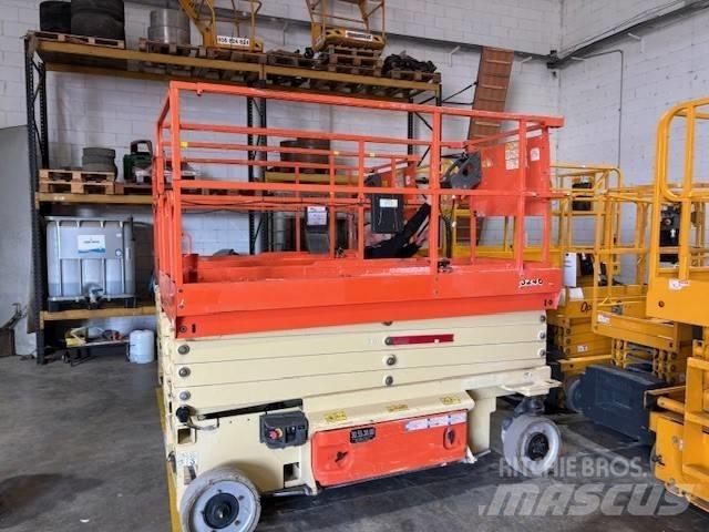 JLG ES3246 Ножични работни платформи