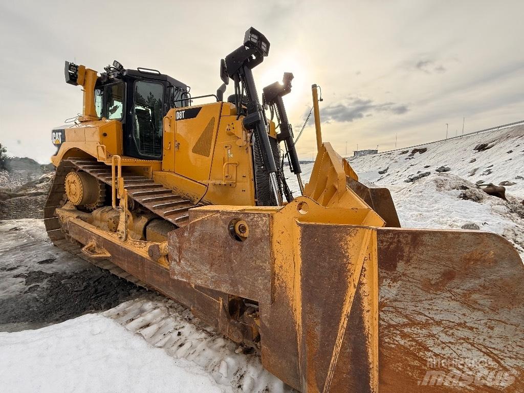 CAT D8T Верижни булдозери
