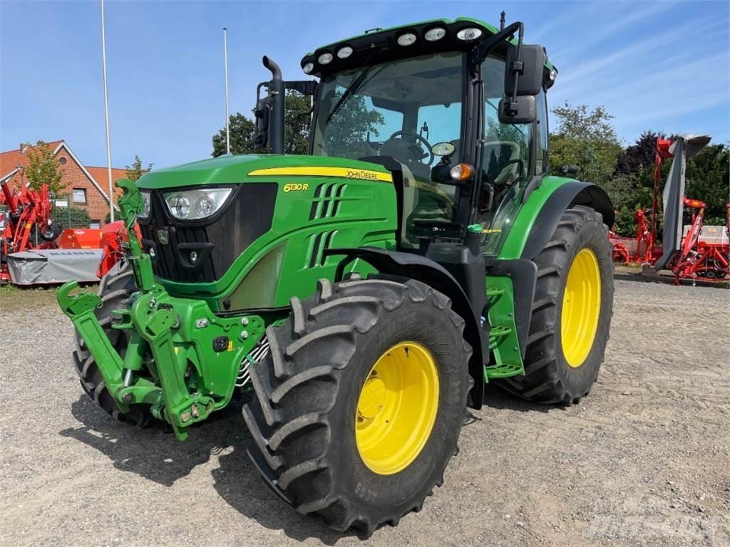 John Deere 6130R Трактори