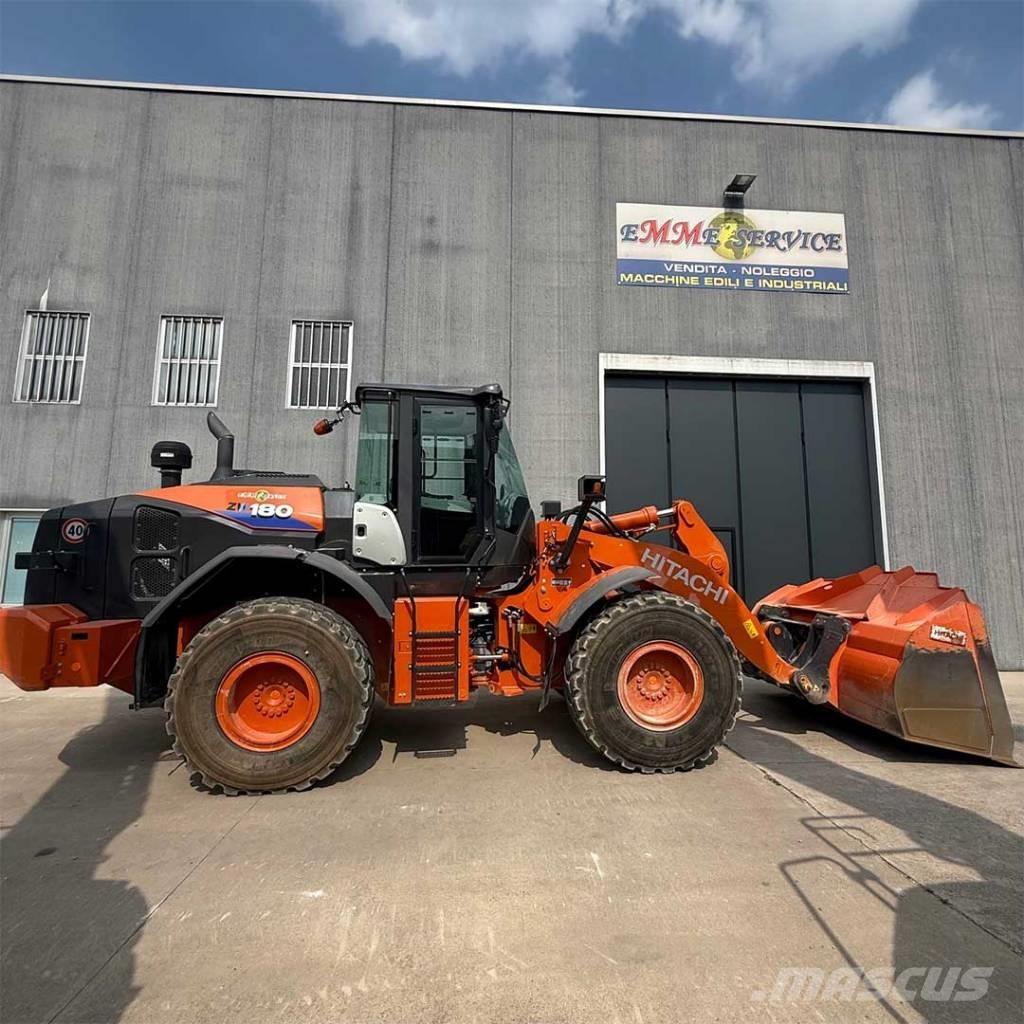 Hitachi ZW180-6 Колесни товарачи