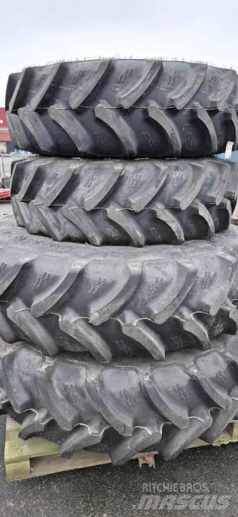 New Holland T5.110 Колелета/Гуми