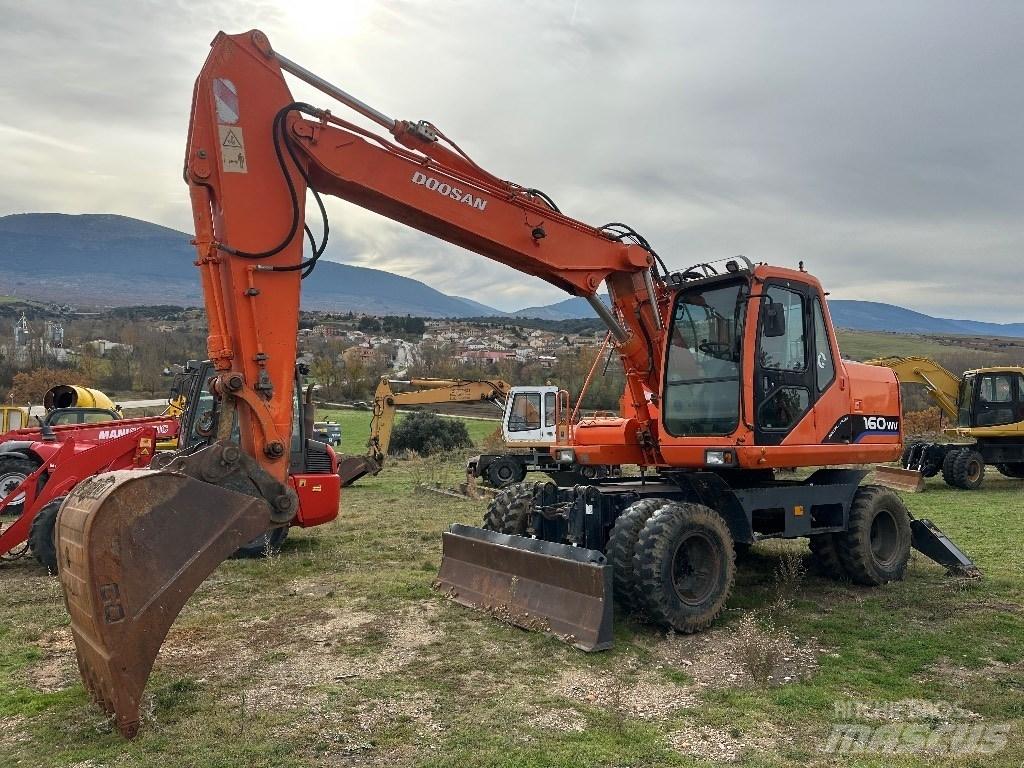 Doosan Solar 160 W V Колесни екскаватори