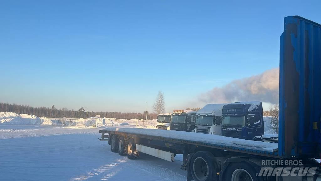 Krone Puoliperävaunu Плоскоподови / Бордови полуремаркета
