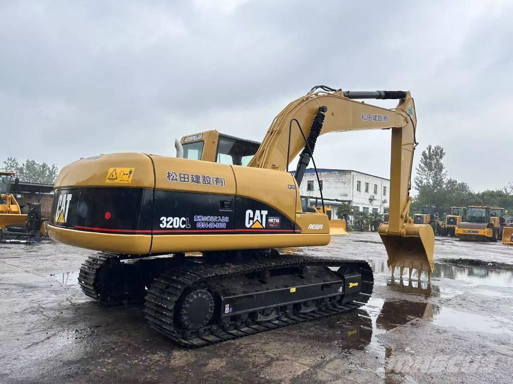 CAT 320 C Средни екскаватори 7т - 12т