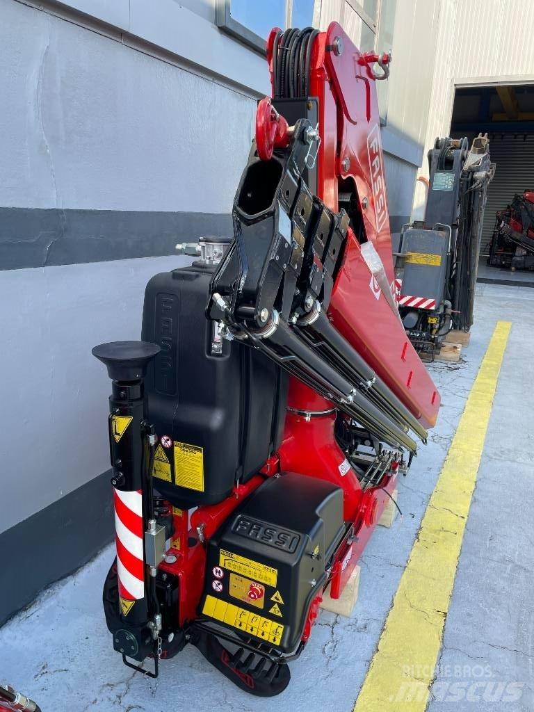 Fassi F85B.0.24 Товарещи кранове
