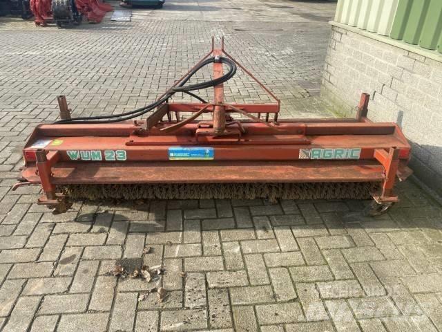 Agric W U M -2-3 Автоматични метачки с четки