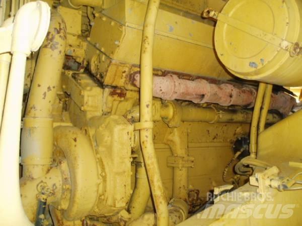 CAT 777 Твърди самосвали
