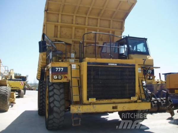 CAT 777 Твърди самосвали
