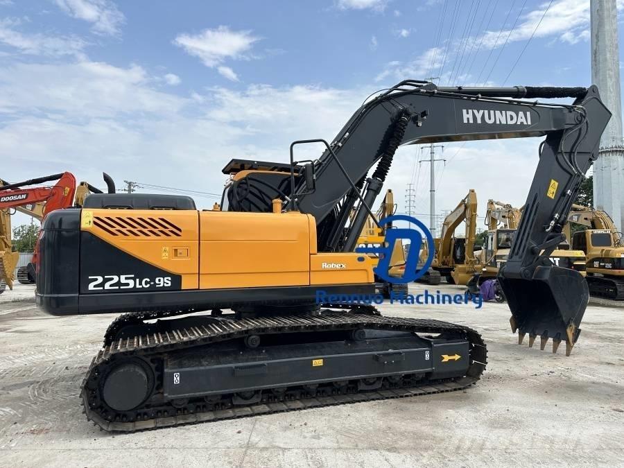 Hyundai 225LC-9S Верижен екскаватор