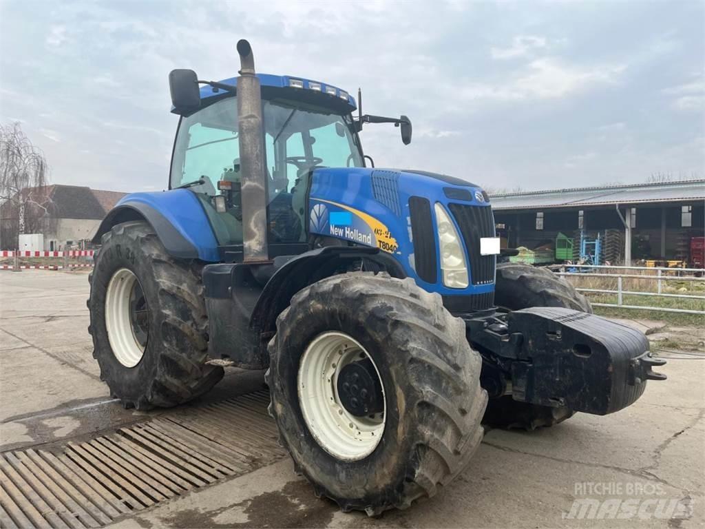 New Holland T8040 Трактори