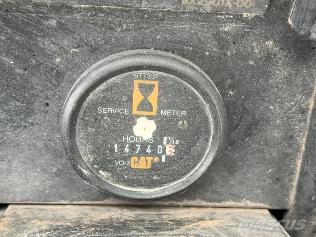 CAT IT 12 B Колесни товарачи