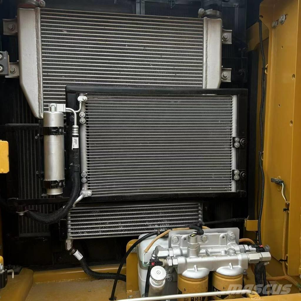 CAT 320 D L Верижен екскаватор