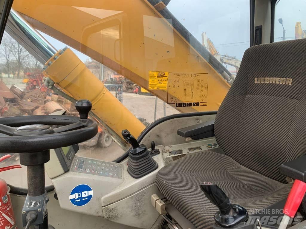 Liebherr A 904 C Колесни екскаватори
