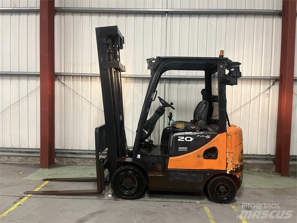 Doosan D20SC-5 Дизелови камиони