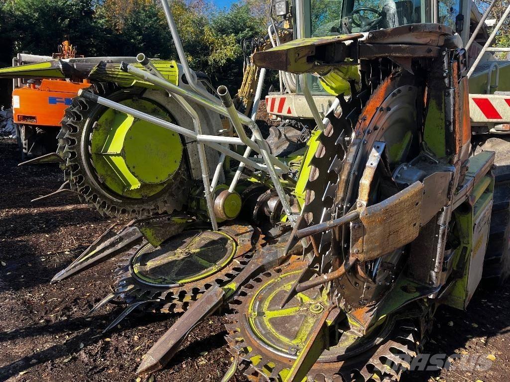 CLAAS RU 600 Самоходни фуражири