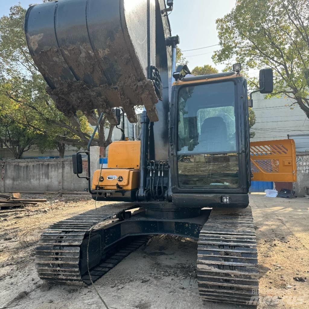 Hyundai R150LC-9S Средни екскаватори 7т - 12т