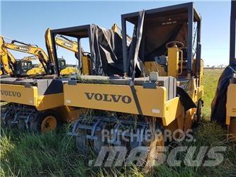 Volvo PT125 Пневматични гумени  ролки
