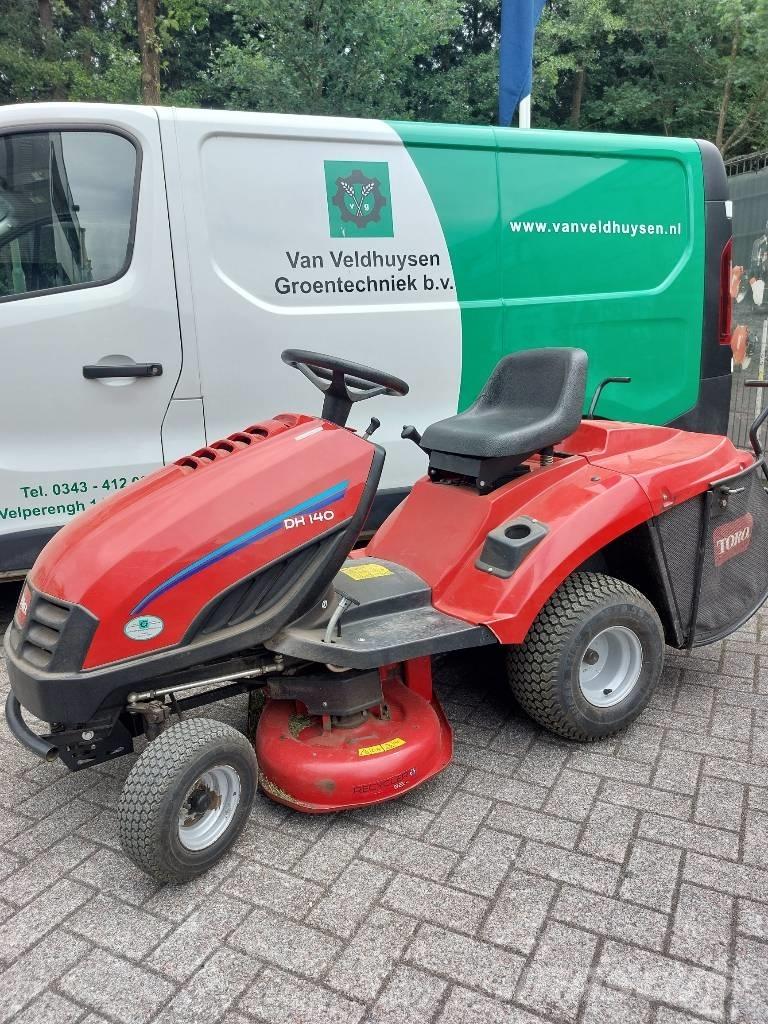 Toro zitmaaier DH140 Тракторни косачки