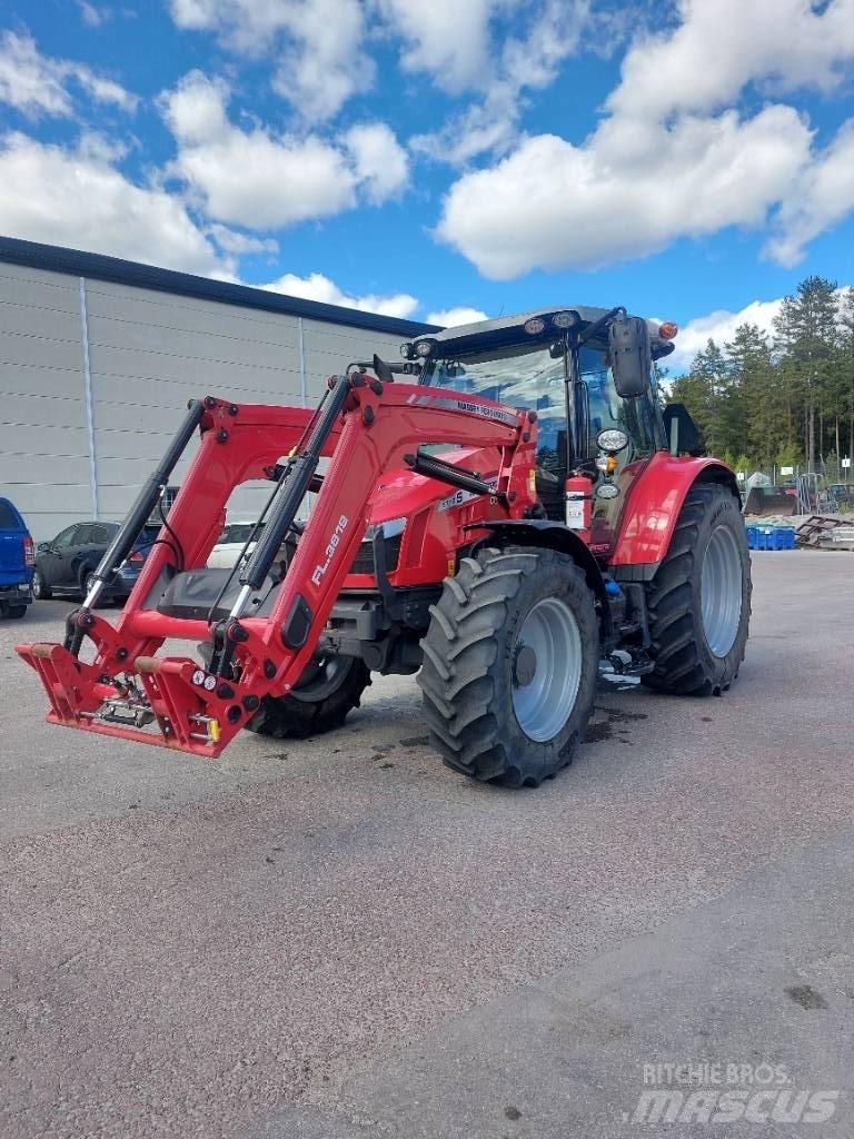 Massey Ferguson 5710 Трактори