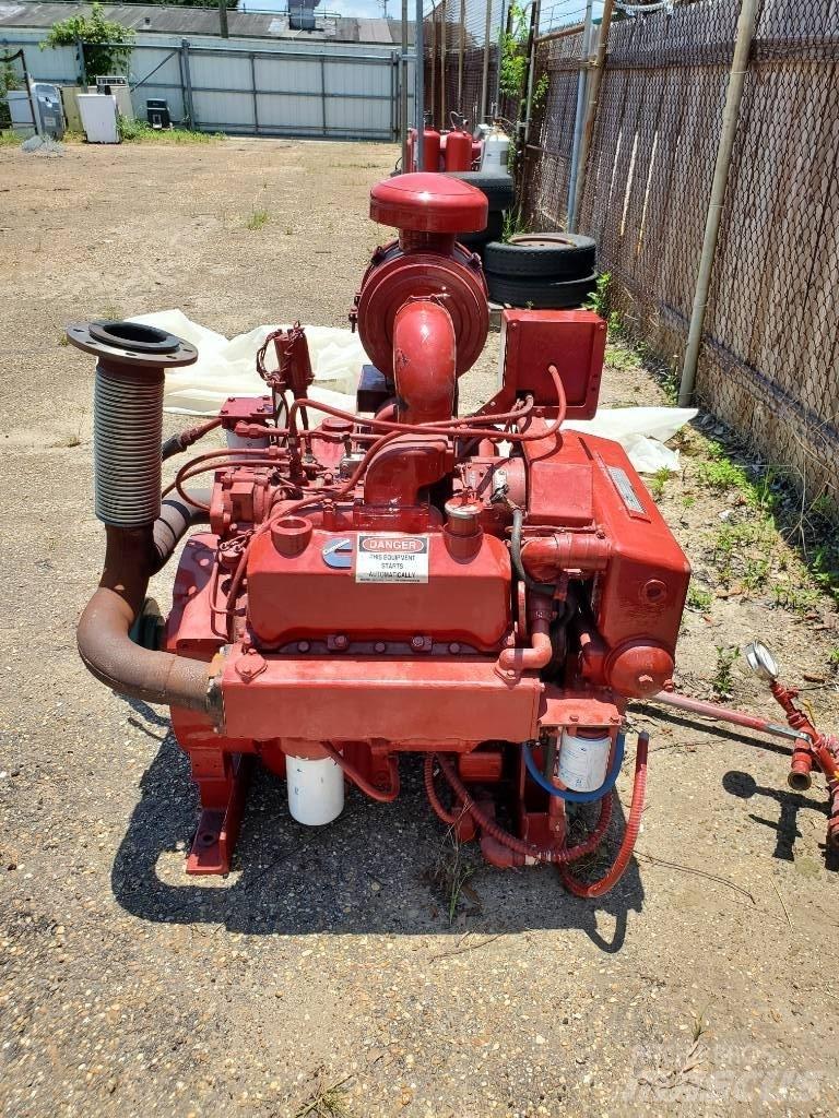 Cummins V-378- F2 Домове на колела и каравани