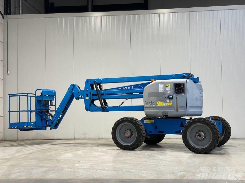 Genie Z 45/25 J RT Съчленени стрелови подемници