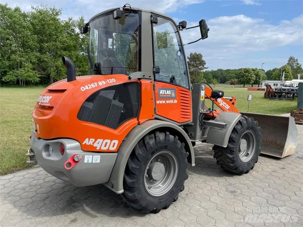 Atlas AR400 Колесни товарачи