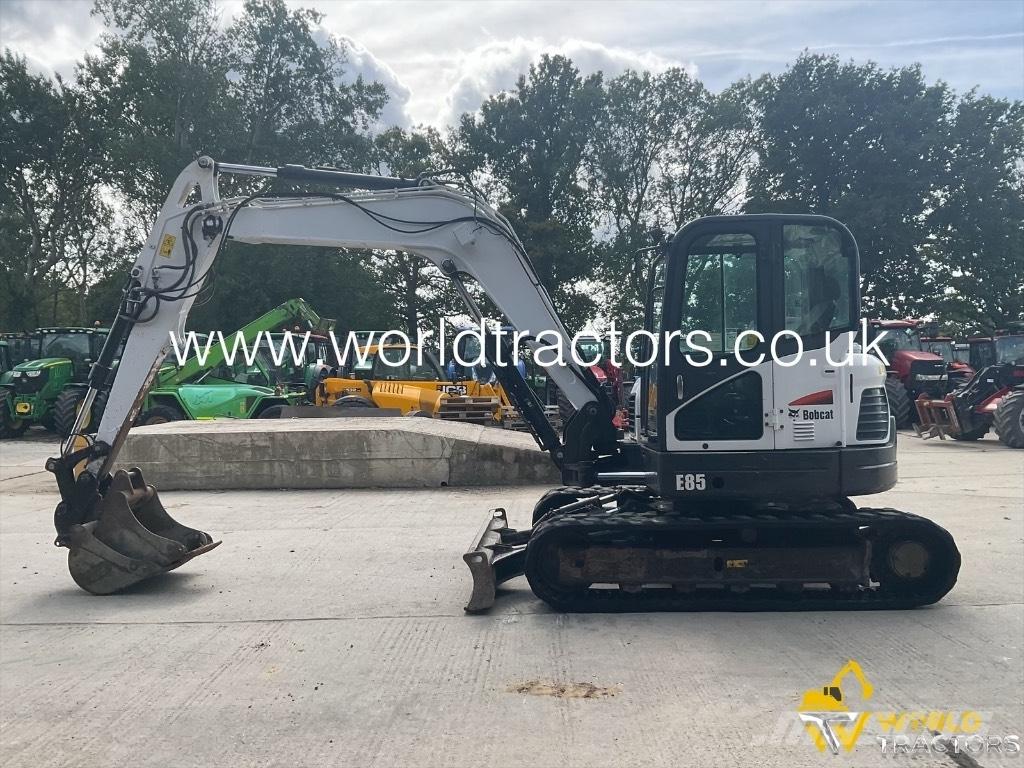 Bobcat E 85 Средни екскаватори 7т - 12т