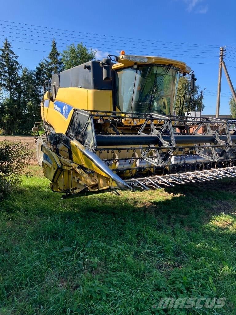 New Holland CX 8080 Комбайни