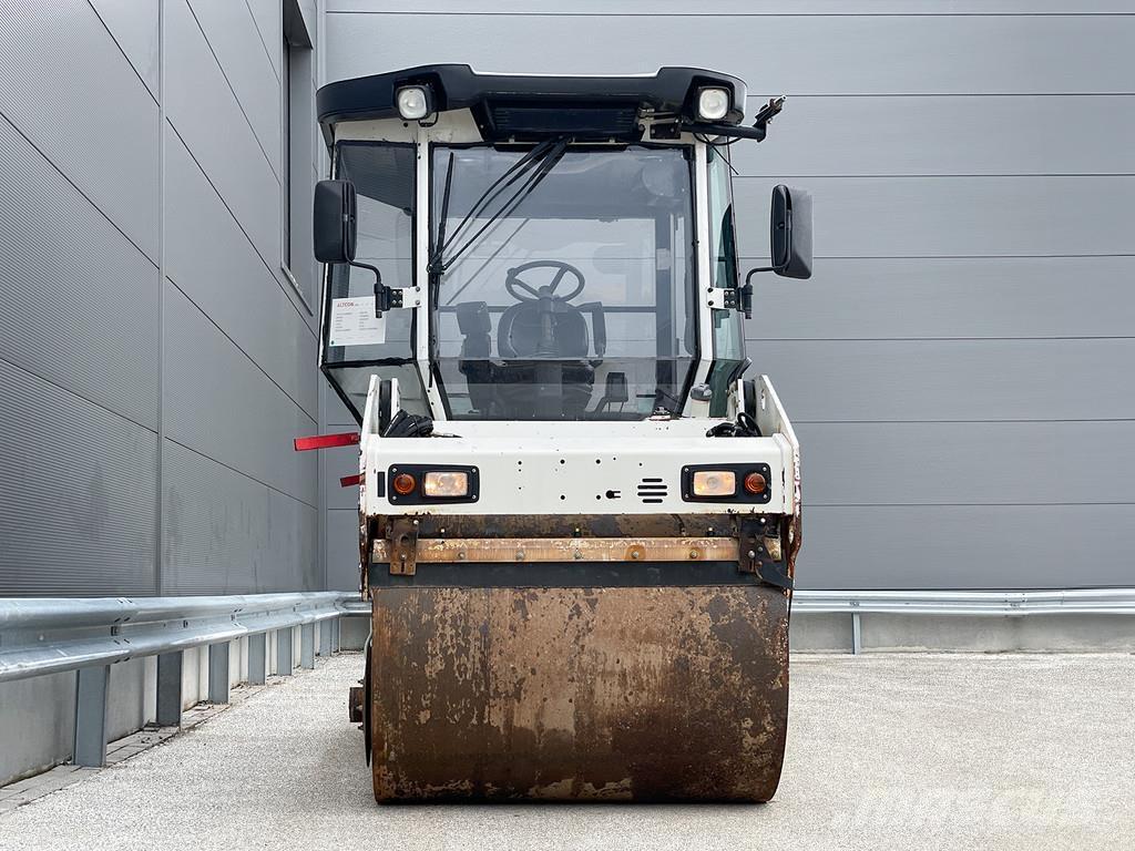 Dynapac CC224HF Двойни барабанни ролки
