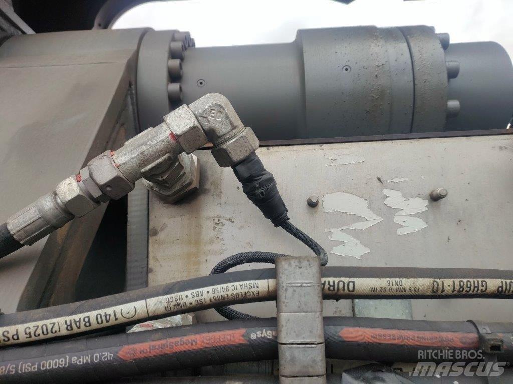 Liebherr LV36 Вибрационни набивачи