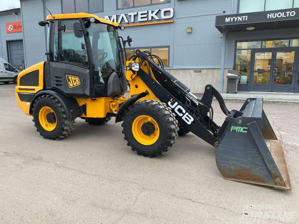 JCB 407 T4 Колесни товарачи