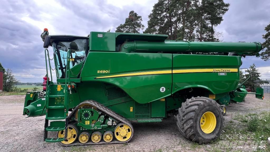 John Deere S 690 Комбайни
