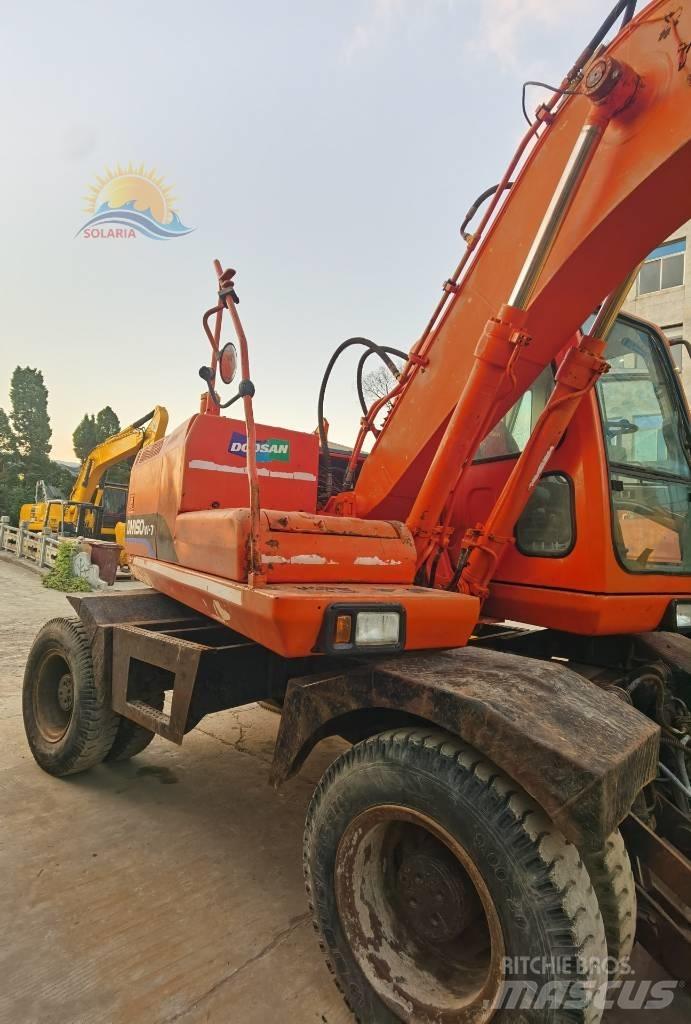 Doosan DH 150 W-7 Колесни екскаватори