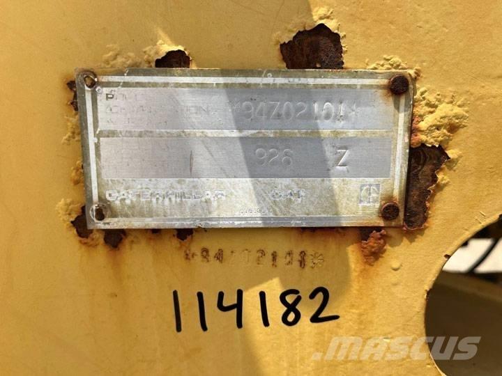 CAT 926E Колесни товарачи