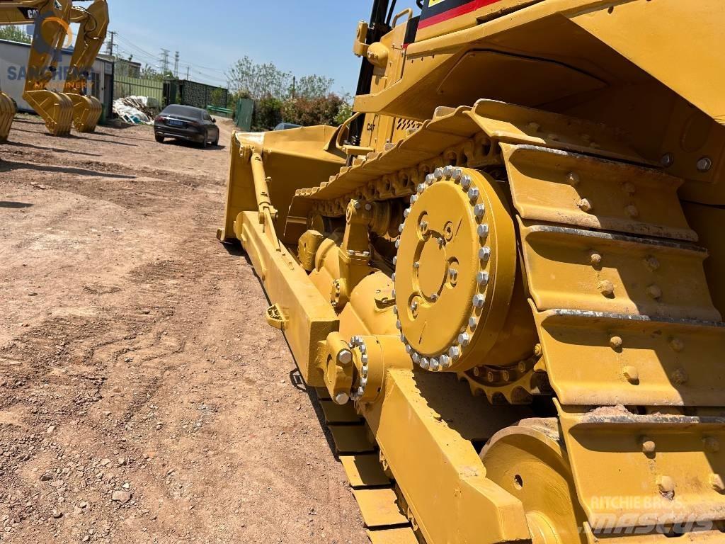CAT D 8 R Верижни булдозери
