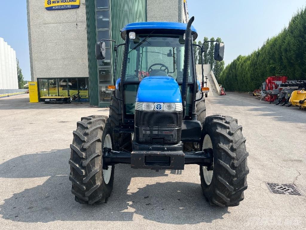 New Holland TD 90 D Трактори