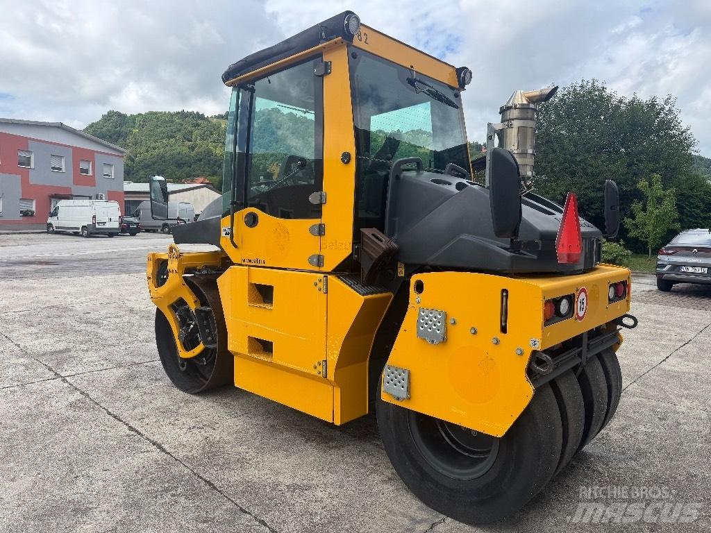 Bomag BW 154 ACP Пневматични гумени  ролки
