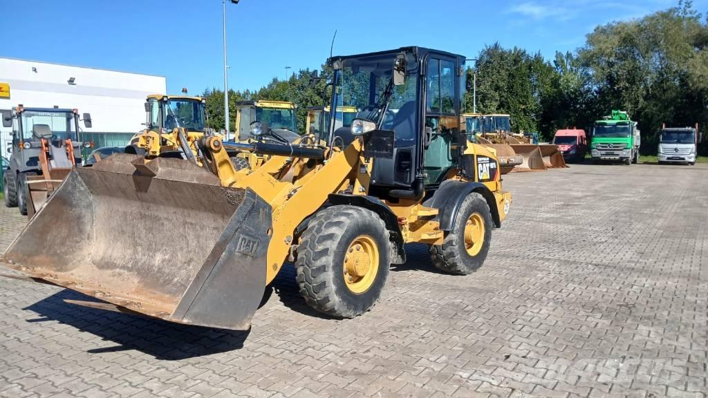CAT 907 H 2 Колесни товарачи